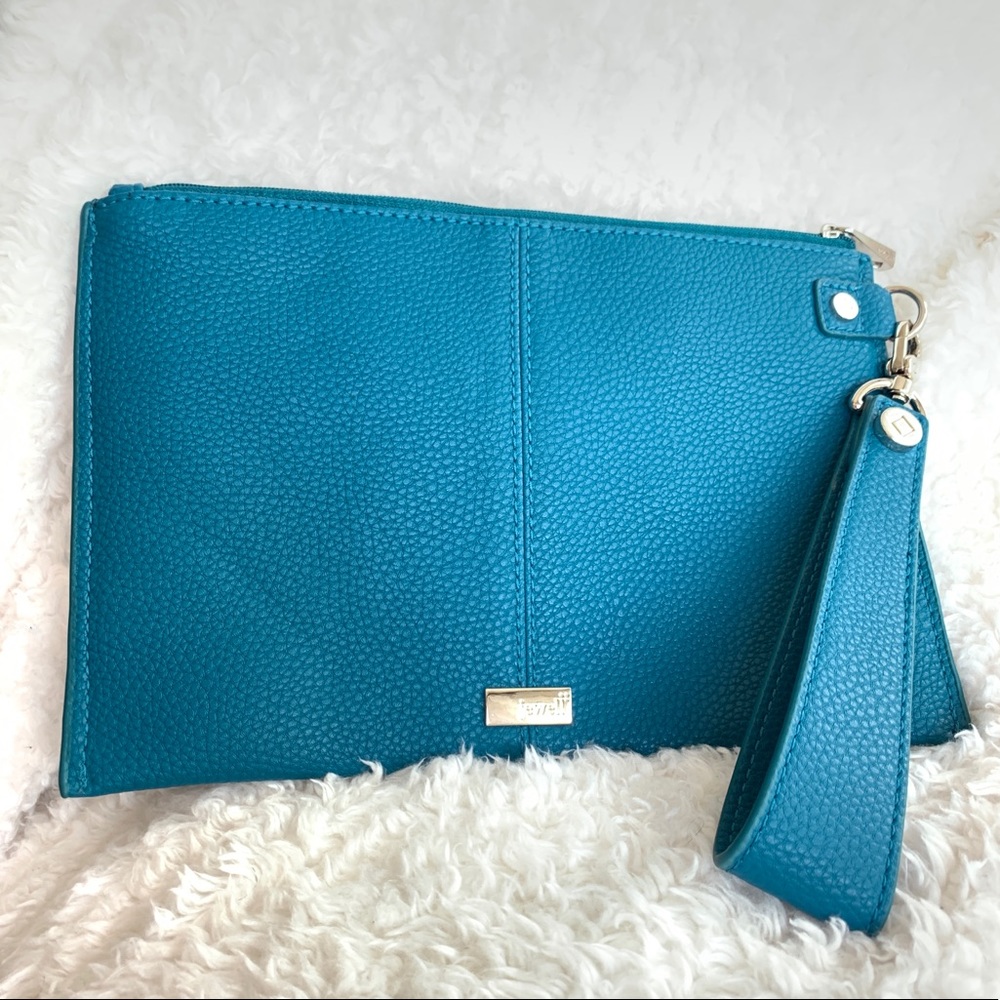 Thirty One Pebble Teal Clutch